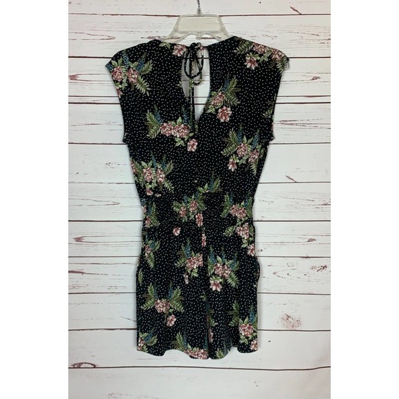 CABI Women's XS Extra Small Black Floral Runaround Romper Spring 2019 Style 5608 - Picture 8 of 12